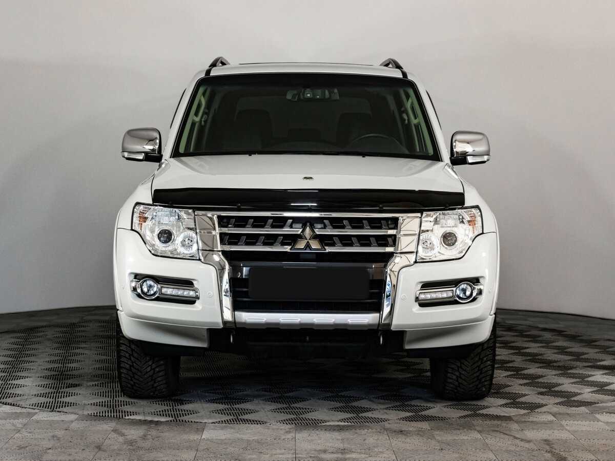 Купить Mitsubishi Pajero с пробегом. Фото: #1