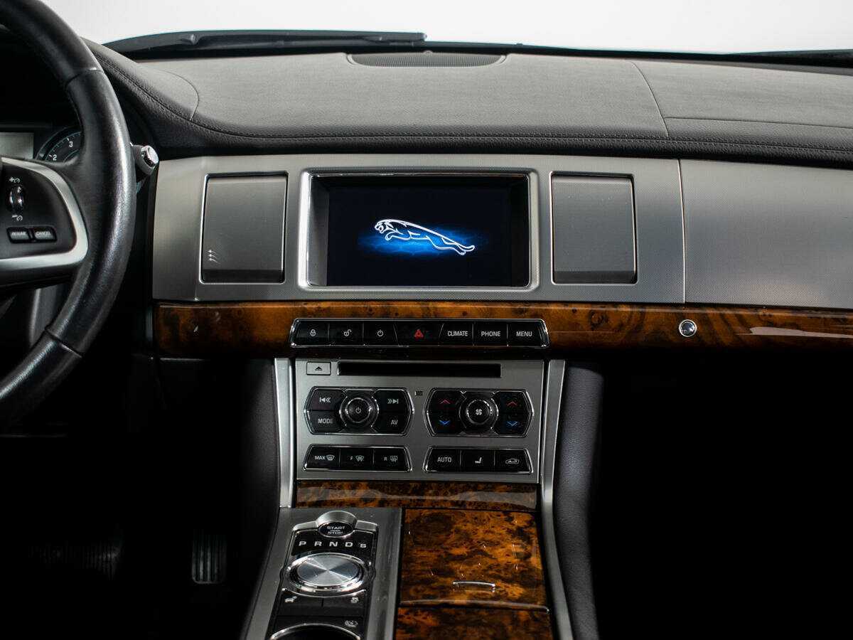 Купить Jaguar XF с пробегом. Фото: #9
