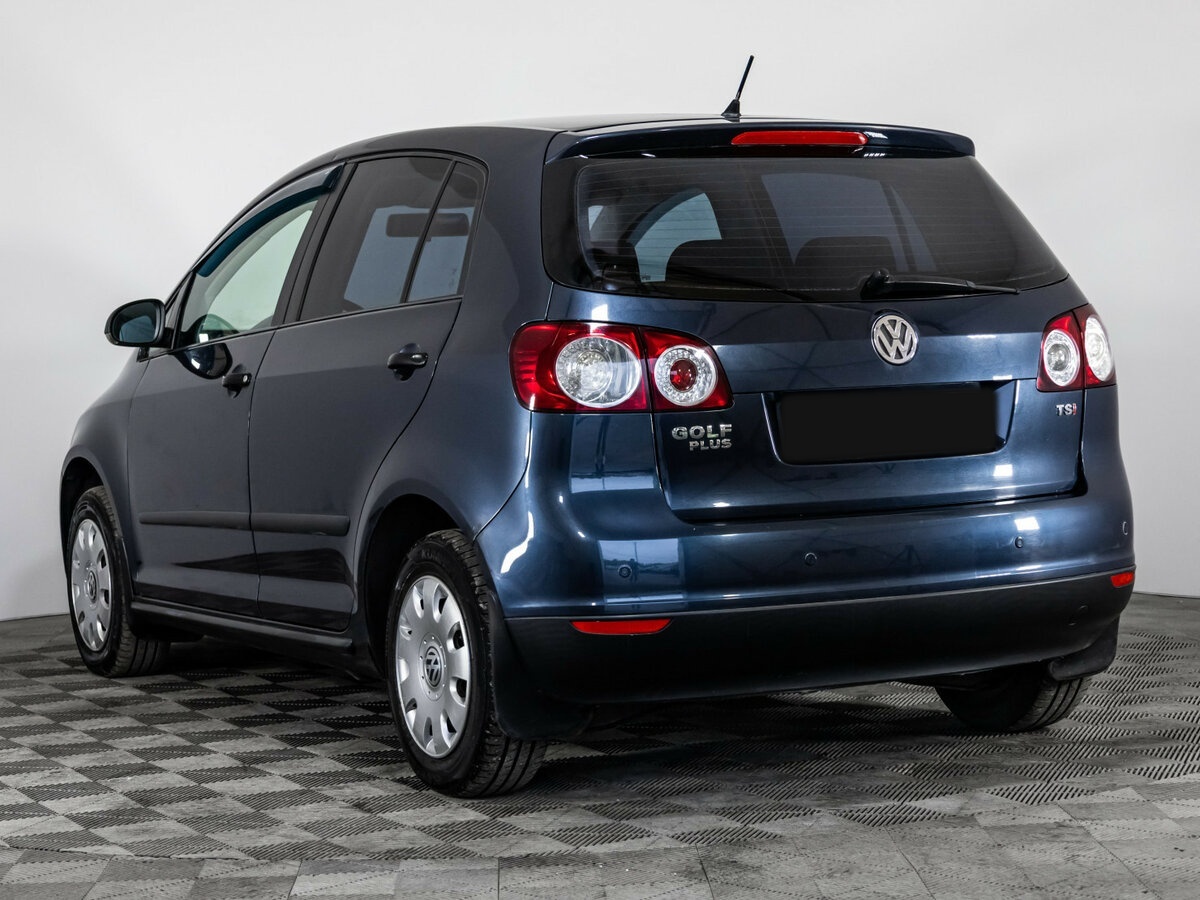 Купить Volkswagen Golf Plus с пробегом. Фото: #6
