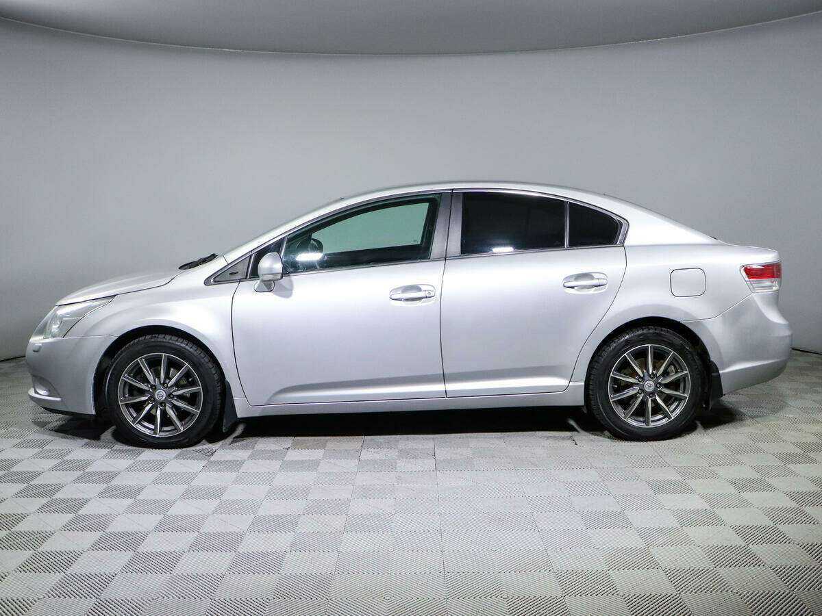 Купить Toyota Avensis с пробегом. Фото: #3