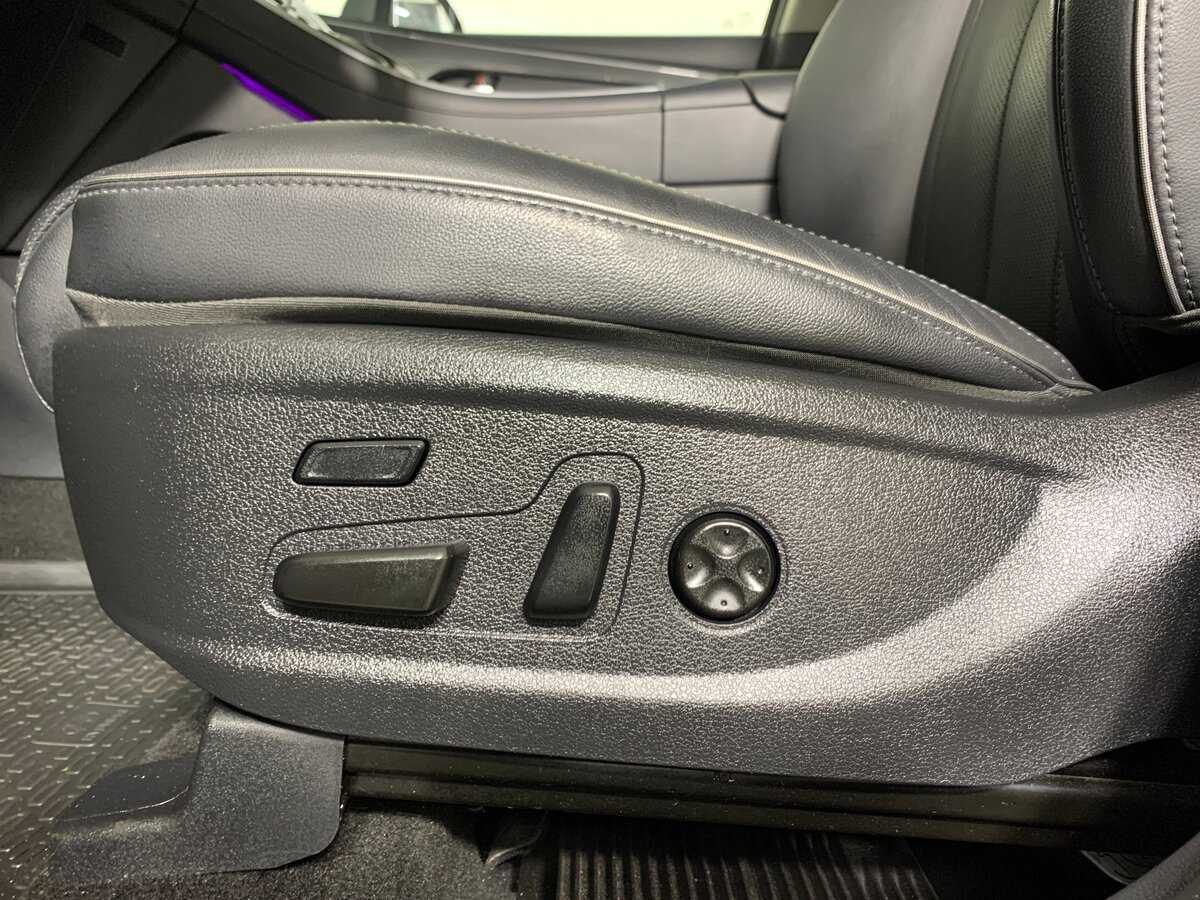 Купить Hyundai Santa Fe с пробегом. Фото: #16
