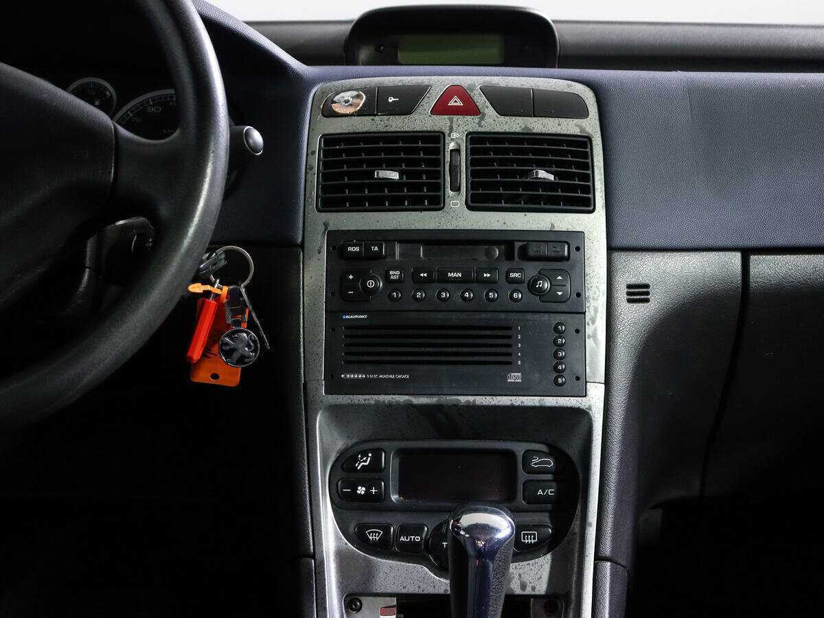 Купить Peugeot 307 с пробегом. Фото: #9