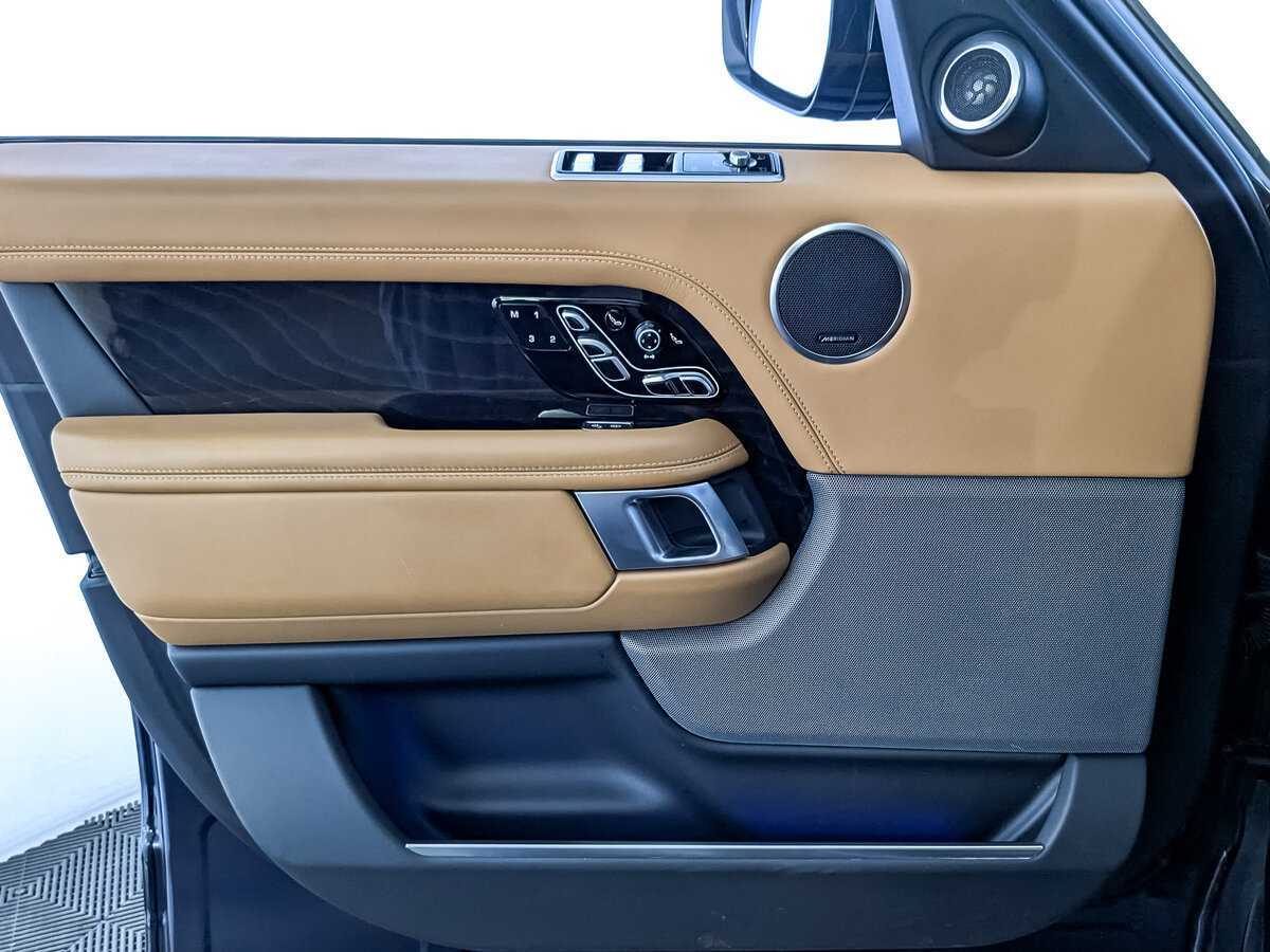 Купить Land Rover Range Rover с пробегом. Фото: #18