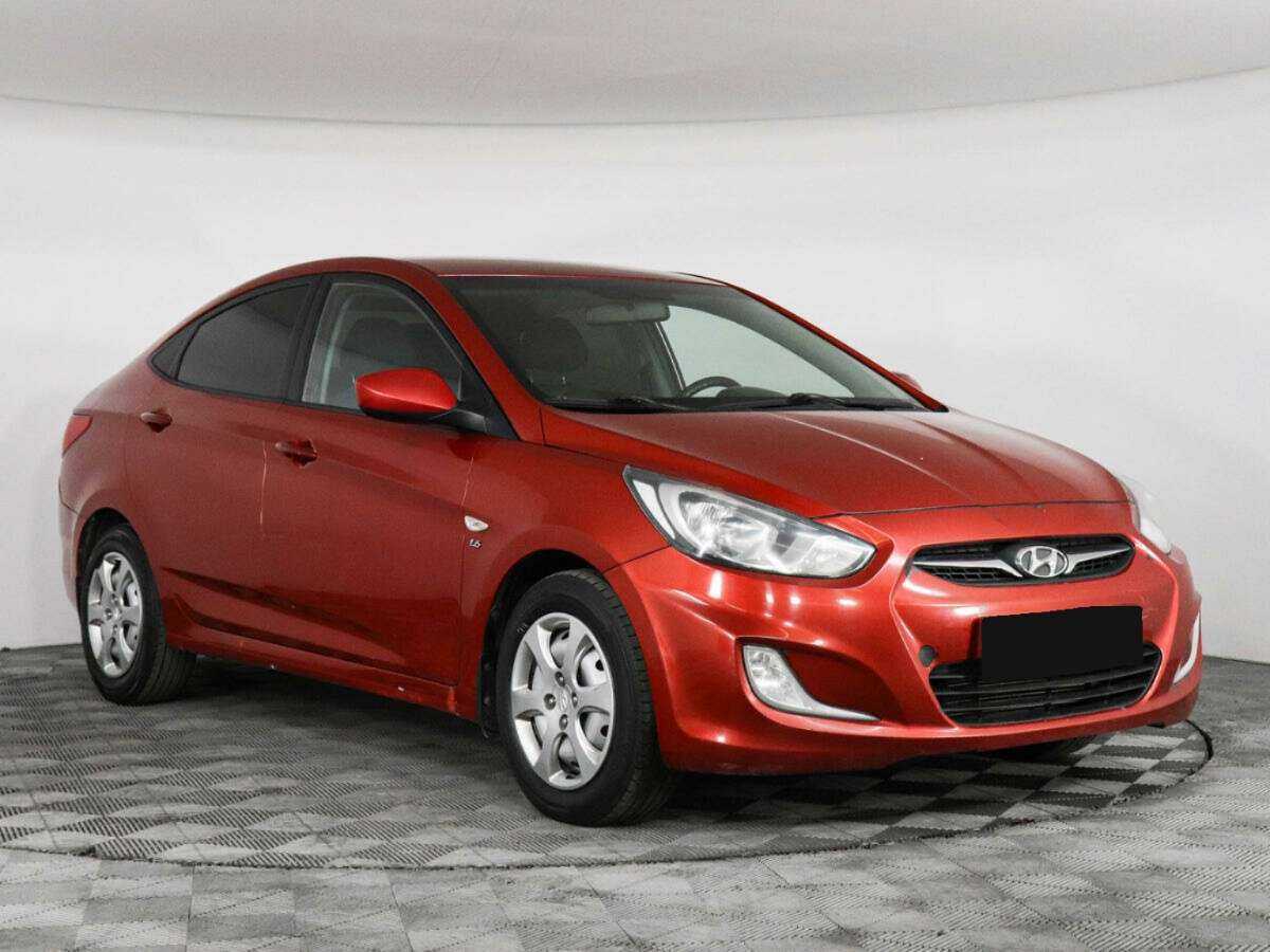 Купить Hyundai Solaris с пробегом. Фото: #1
