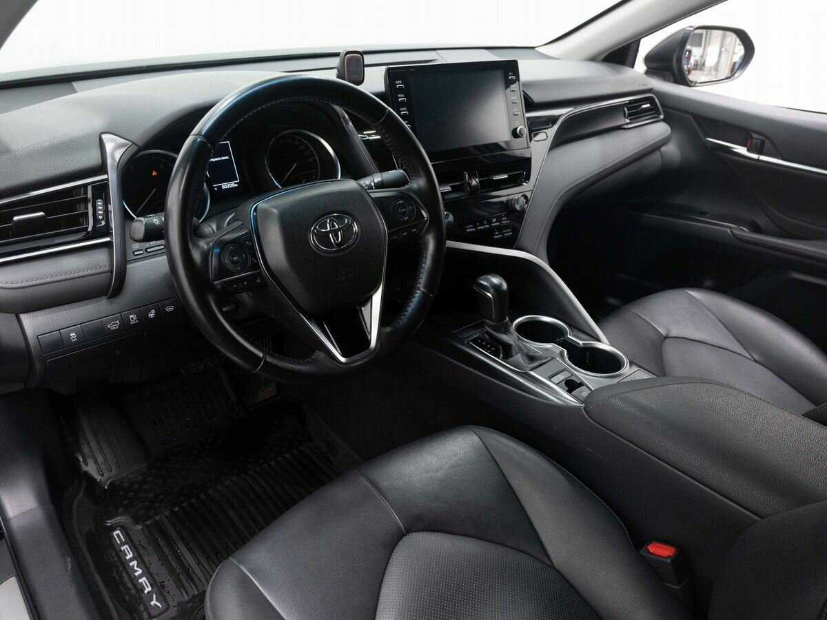 Купить Toyota Camry с пробегом. Фото: #8