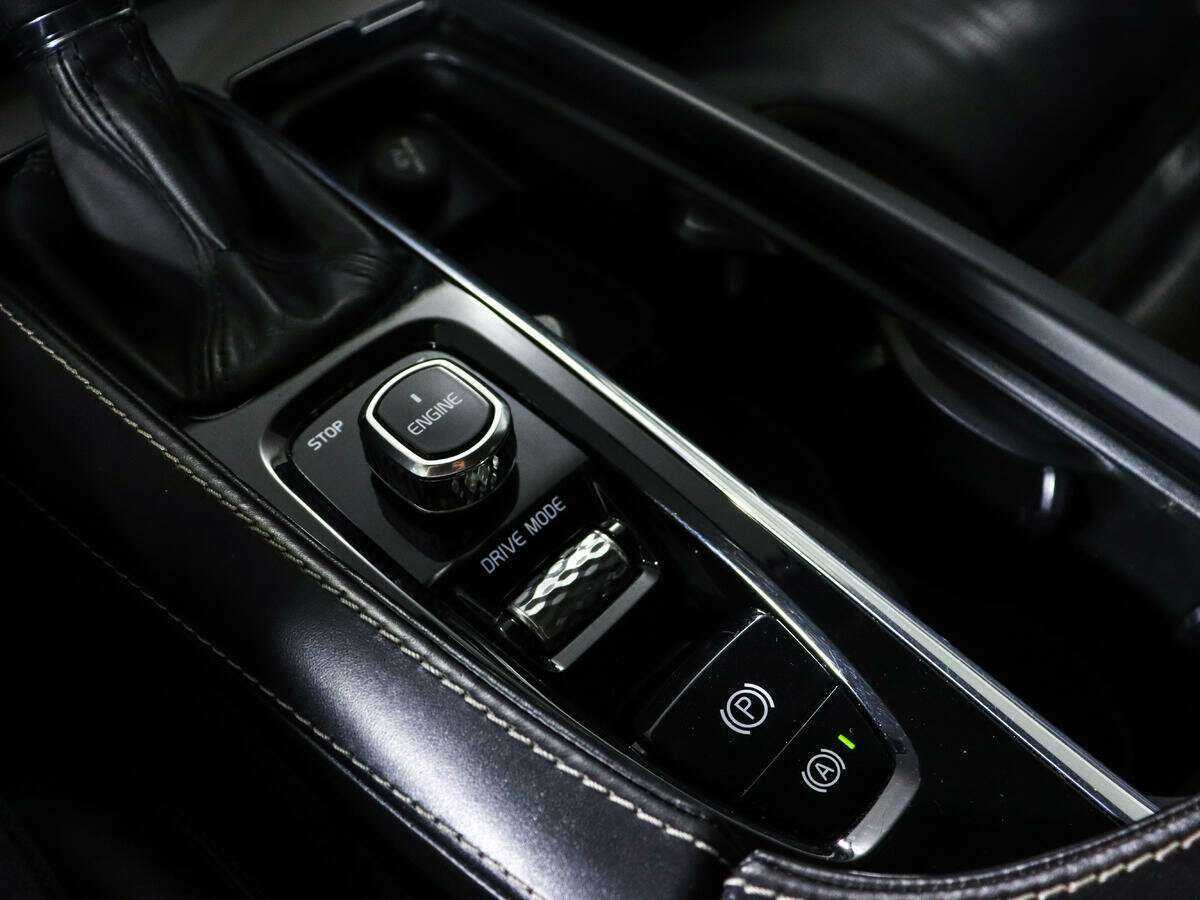 Купить Volvo XC90 с пробегом. Фото: #11