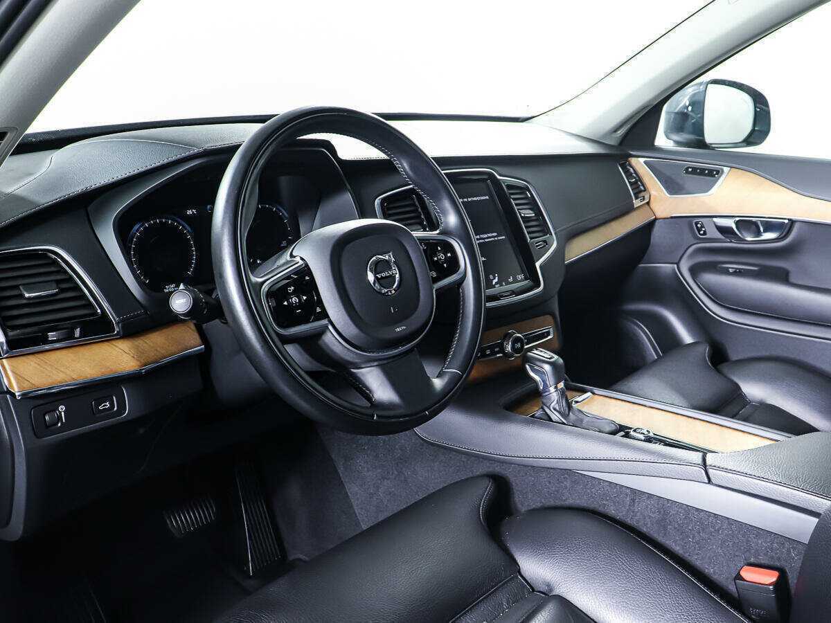 Купить Volvo XC90 с пробегом. Фото: #11