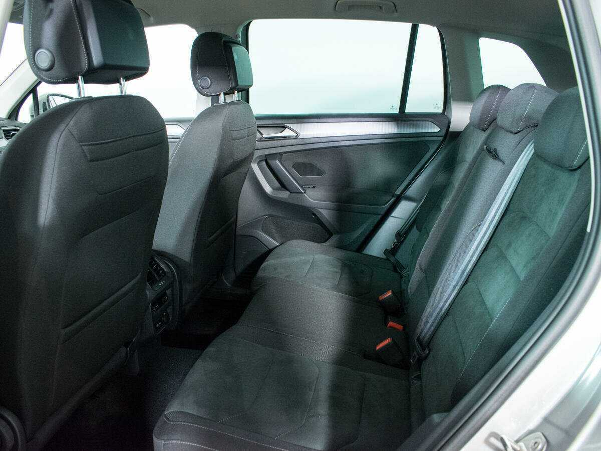 Купить Volkswagen Tiguan с пробегом. Фото: #9