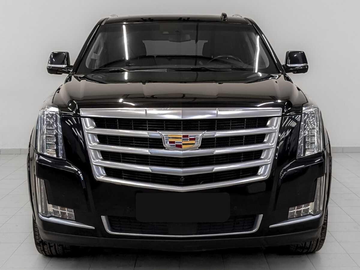 Купить Cadillac Escalade с пробегом. Фото: #1
