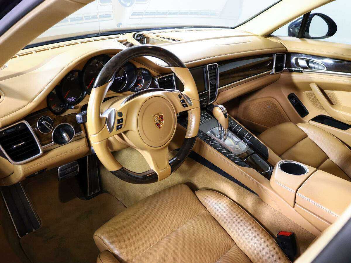 Купить Porsche Panamera с пробегом. Фото: #11