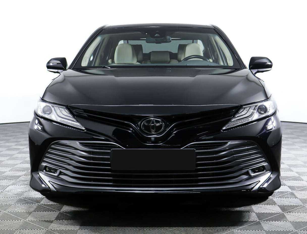 Купить Toyota Camry с пробегом. Фото: #1