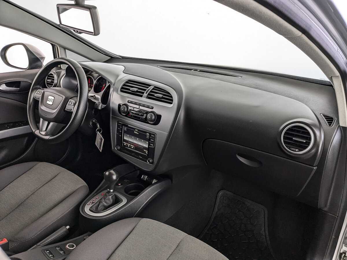Купить SEAT Leon с пробегом. Фото: #8