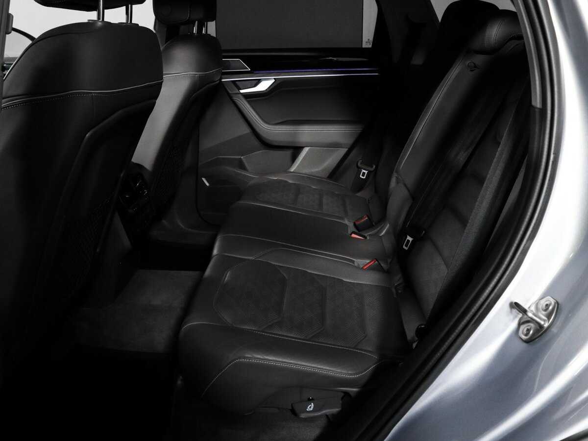 Купить Volkswagen Touareg с пробегом. Фото: #9