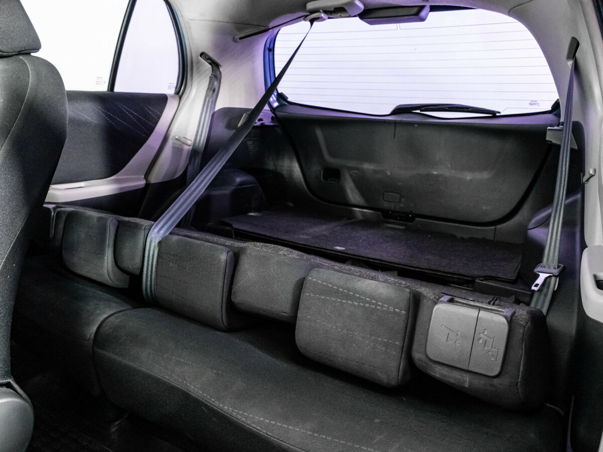 Купить Toyota Yaris с пробегом. Фото: #20