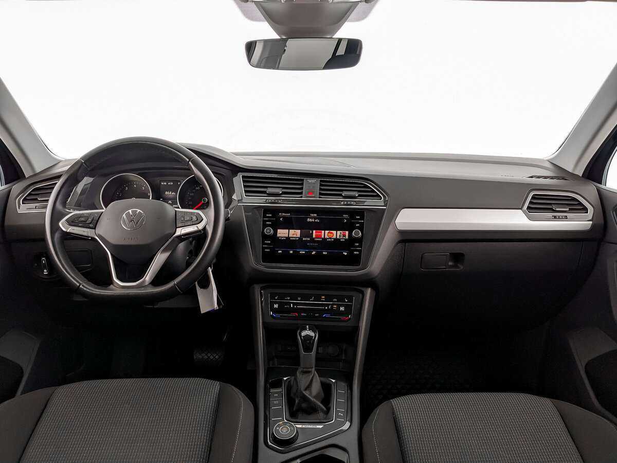 Купить Volkswagen Tiguan с пробегом. Фото: #11