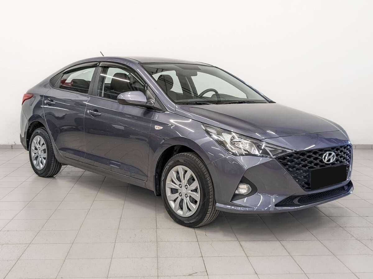 Купить Hyundai Solaris с пробегом. Фото: #2