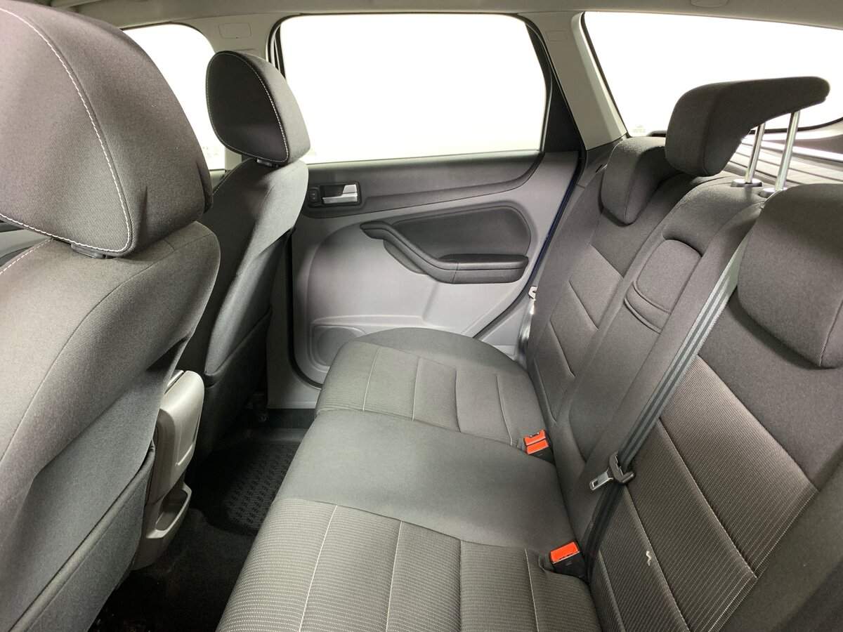 Купить Ford Focus с пробегом. Фото: #17