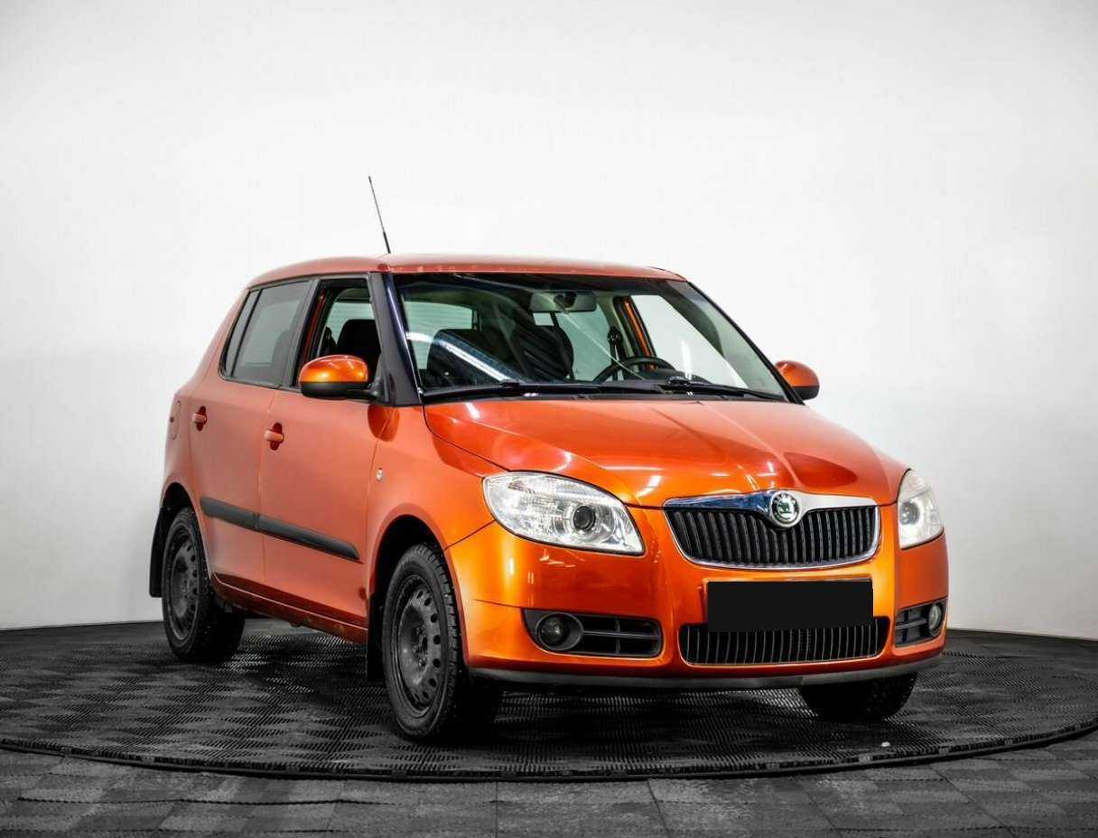 Купить Skoda Fabia с пробегом. Фото: #2