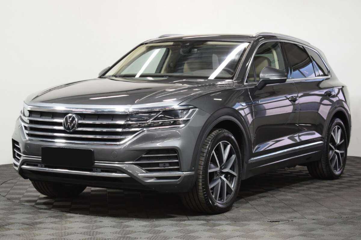 Купить Volkswagen Touareg с пробегом. Фото: #0