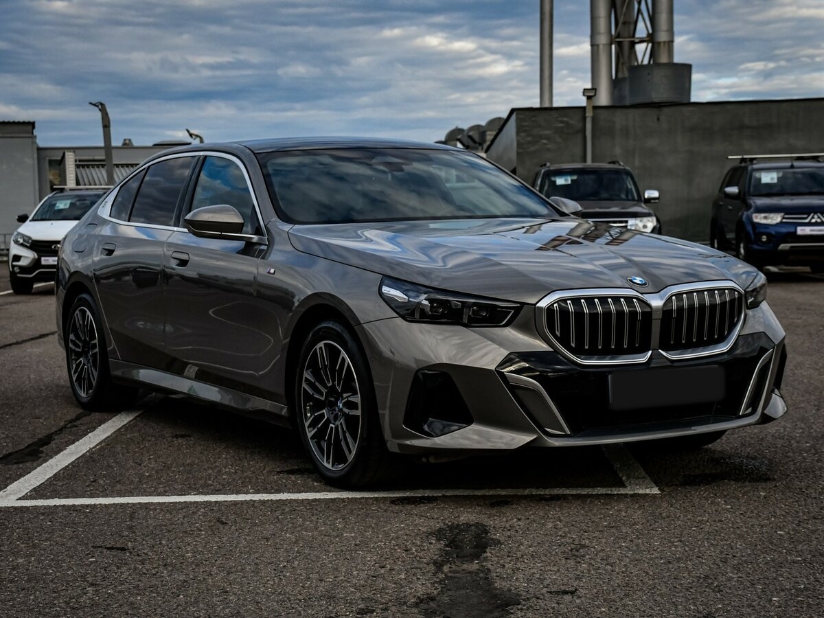 Купить BMW 5 серии с пробегом. Фото: #2