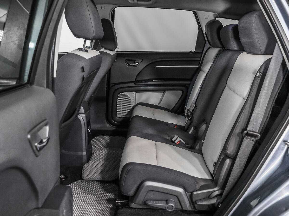 Купить Dodge Journey с пробегом. Фото: #9