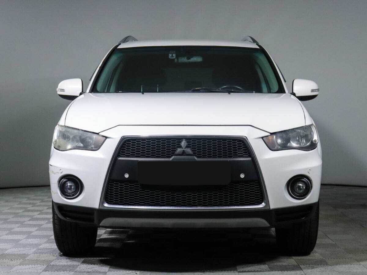 Купить Mitsubishi Outlander с пробегом. Фото: #1