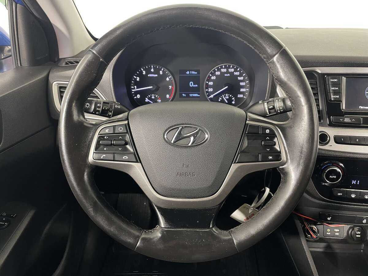Купить Hyundai Solaris с пробегом. Фото: #10