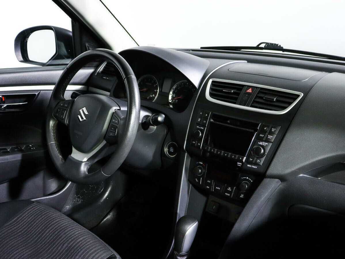 Купить Suzuki Swift с пробегом. Фото: #8