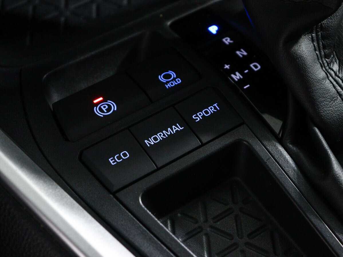 Купить Toyota RAV4 с пробегом. Фото: #15