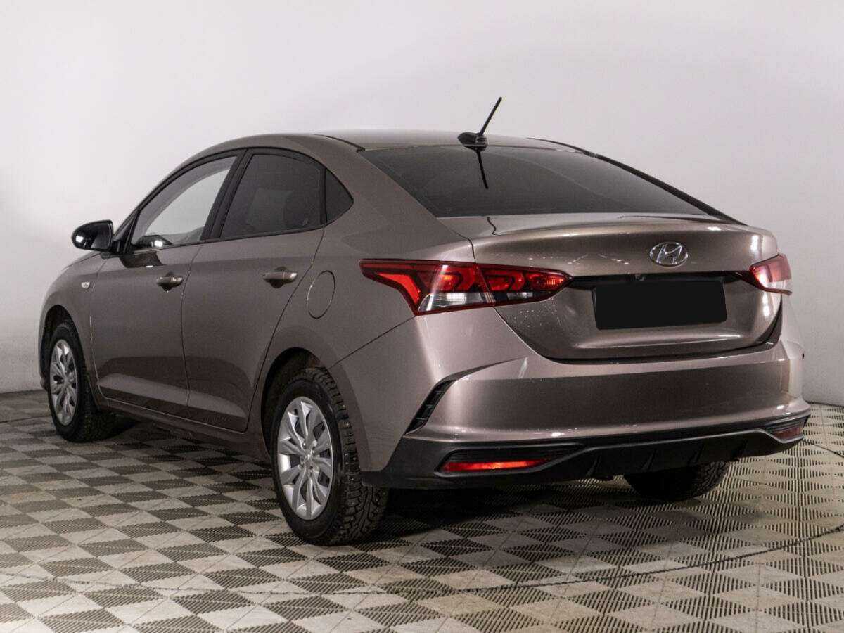 Купить Hyundai Solaris с пробегом. Фото: #6