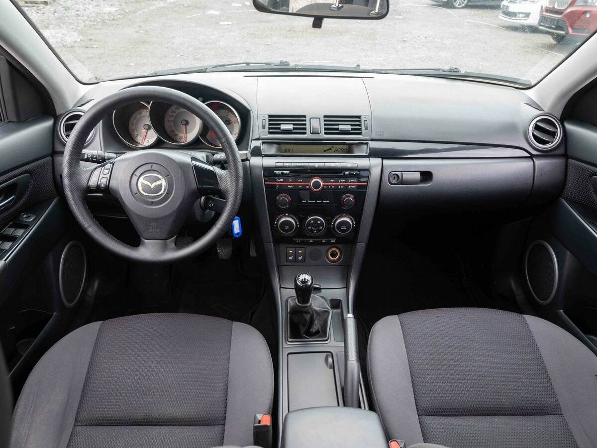 Купить Mazda 3 с пробегом. Фото: #13