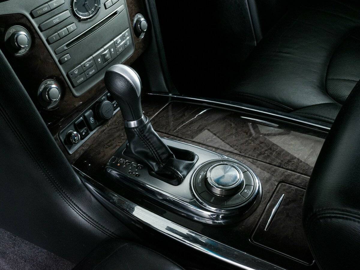 Купить Infiniti QX56 с пробегом. Фото: #18