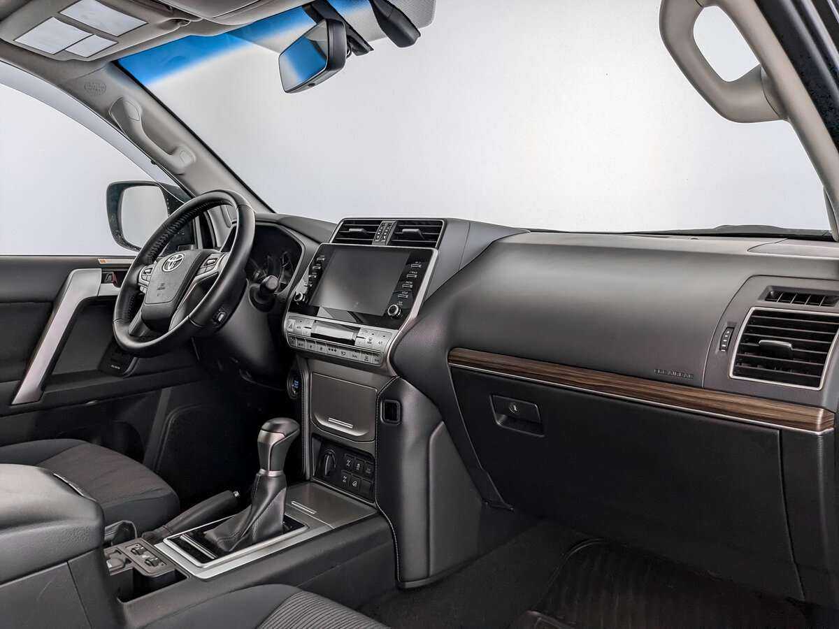 Купить Toyota Land Cruiser Prado с пробегом. Фото: #8