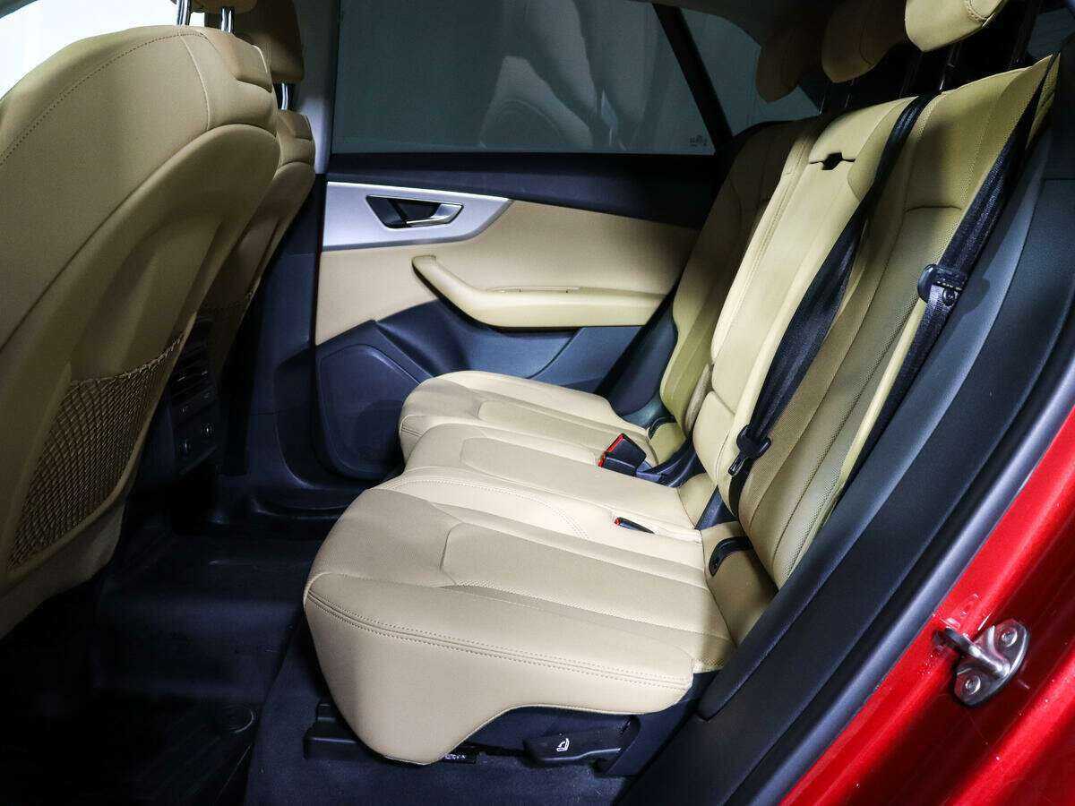 Купить Audi Q8 с пробегом. Фото: #7