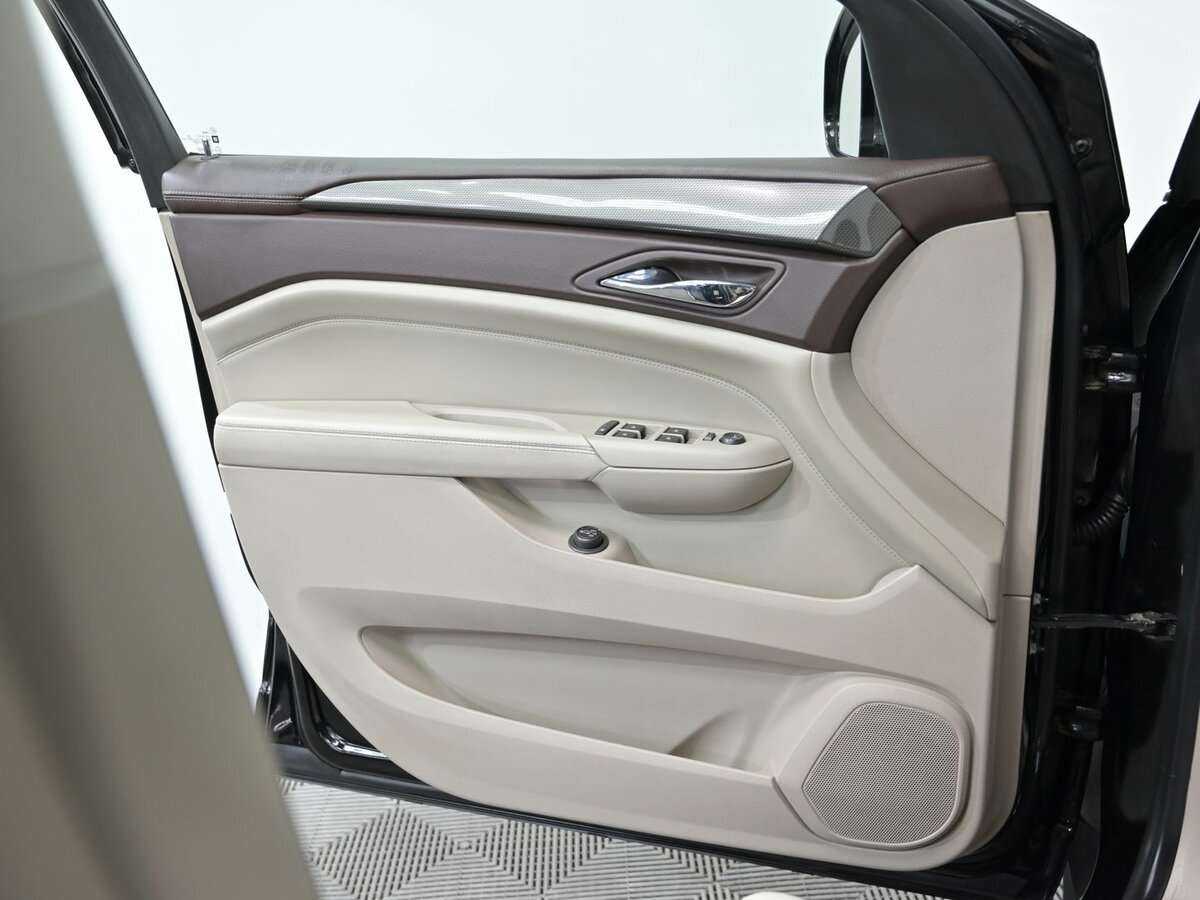 Купить Cadillac SRX с пробегом. Фото: #8