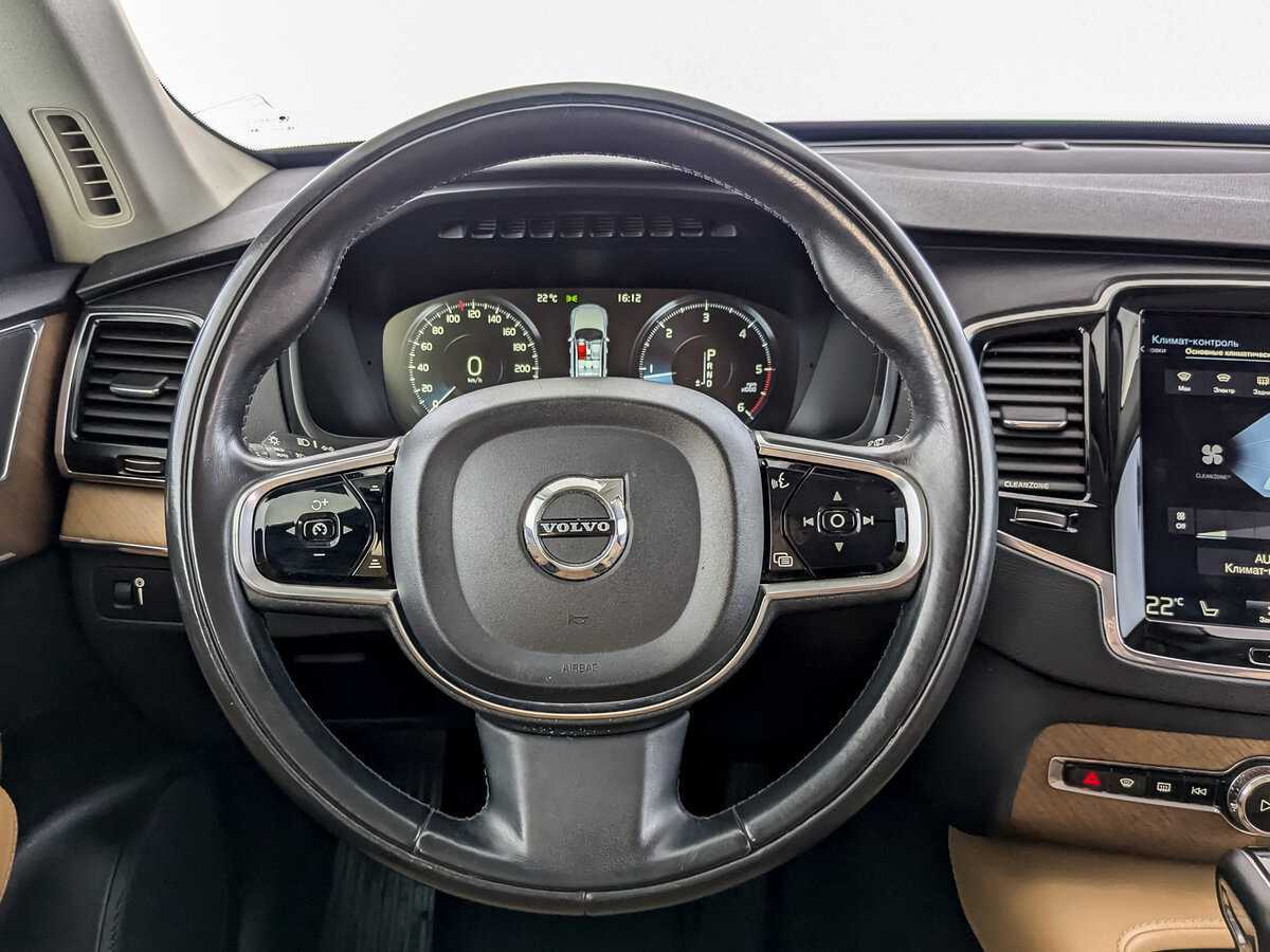 Купить Volvo XC90 с пробегом. Фото: #18