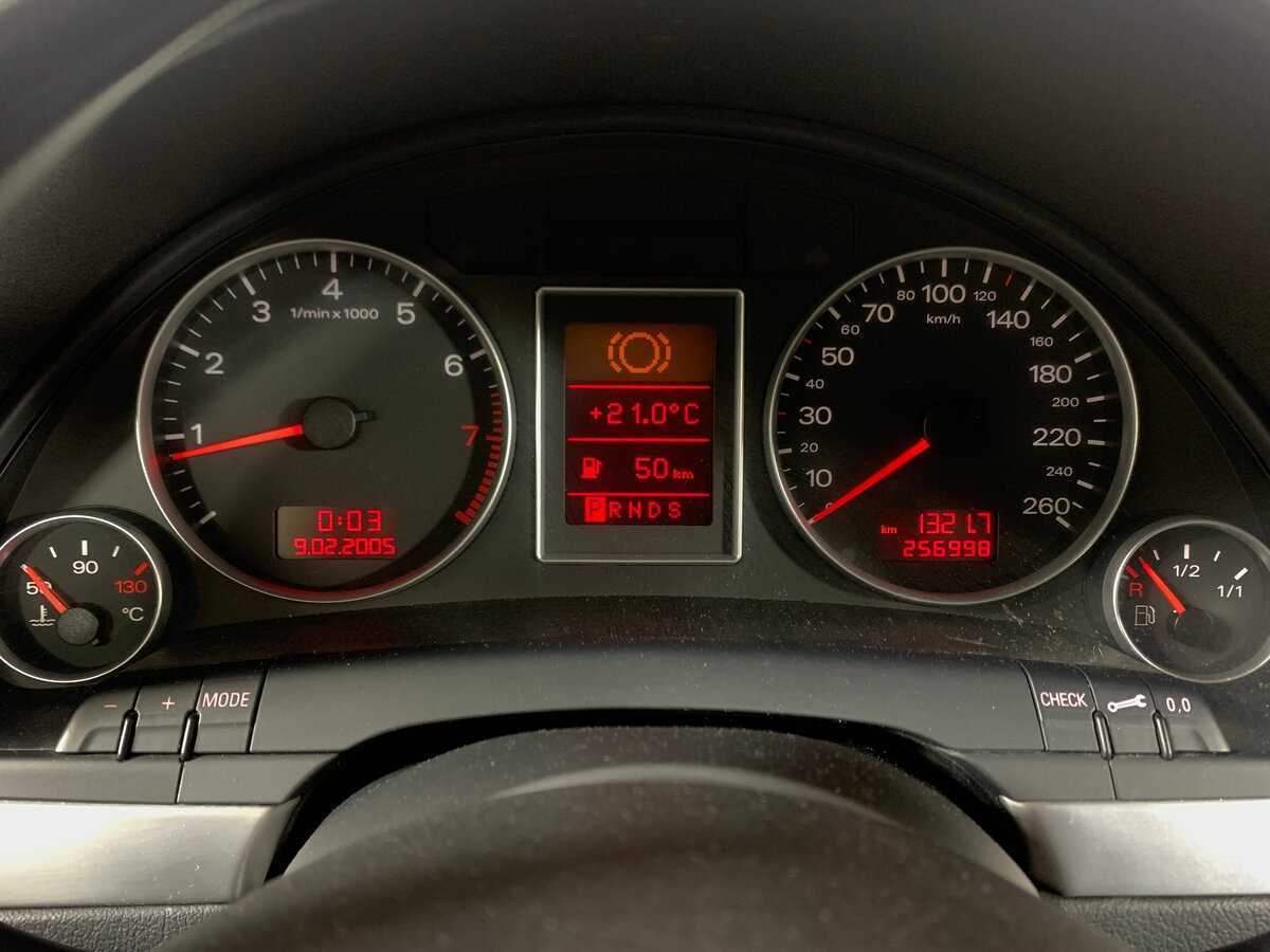Купить Audi A4 с пробегом. Фото: #14