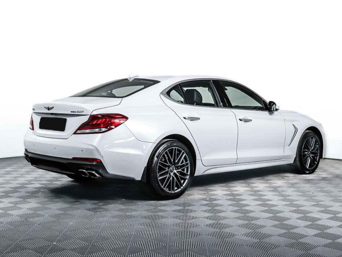 Купить Genesis G70 с пробегом. Фото: #4