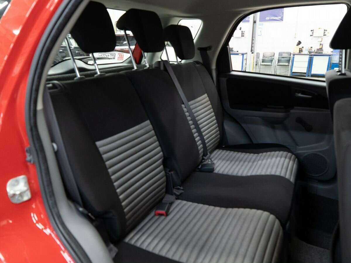 Купить Suzuki SX4 с пробегом. Фото: #7