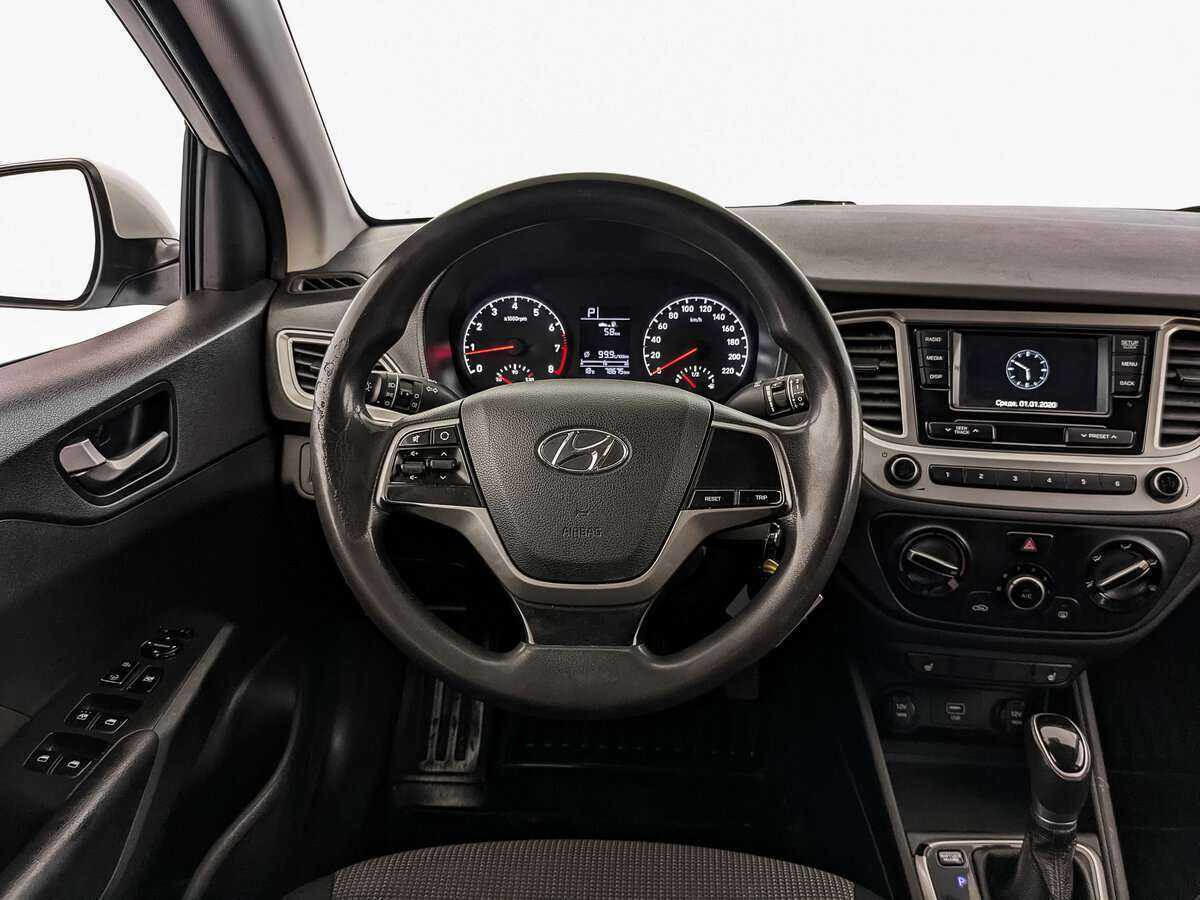Купить Hyundai Solaris с пробегом. Фото: #17