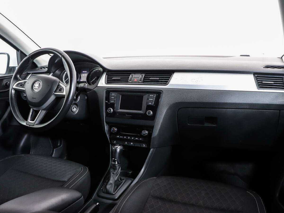 Купить Skoda Rapid с пробегом. Фото: #8