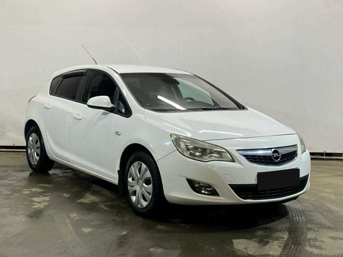 Купить Opel Astra с пробегом. Фото: #2