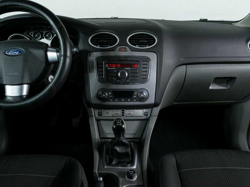 Купить Ford Focus с пробегом. Фото: #7