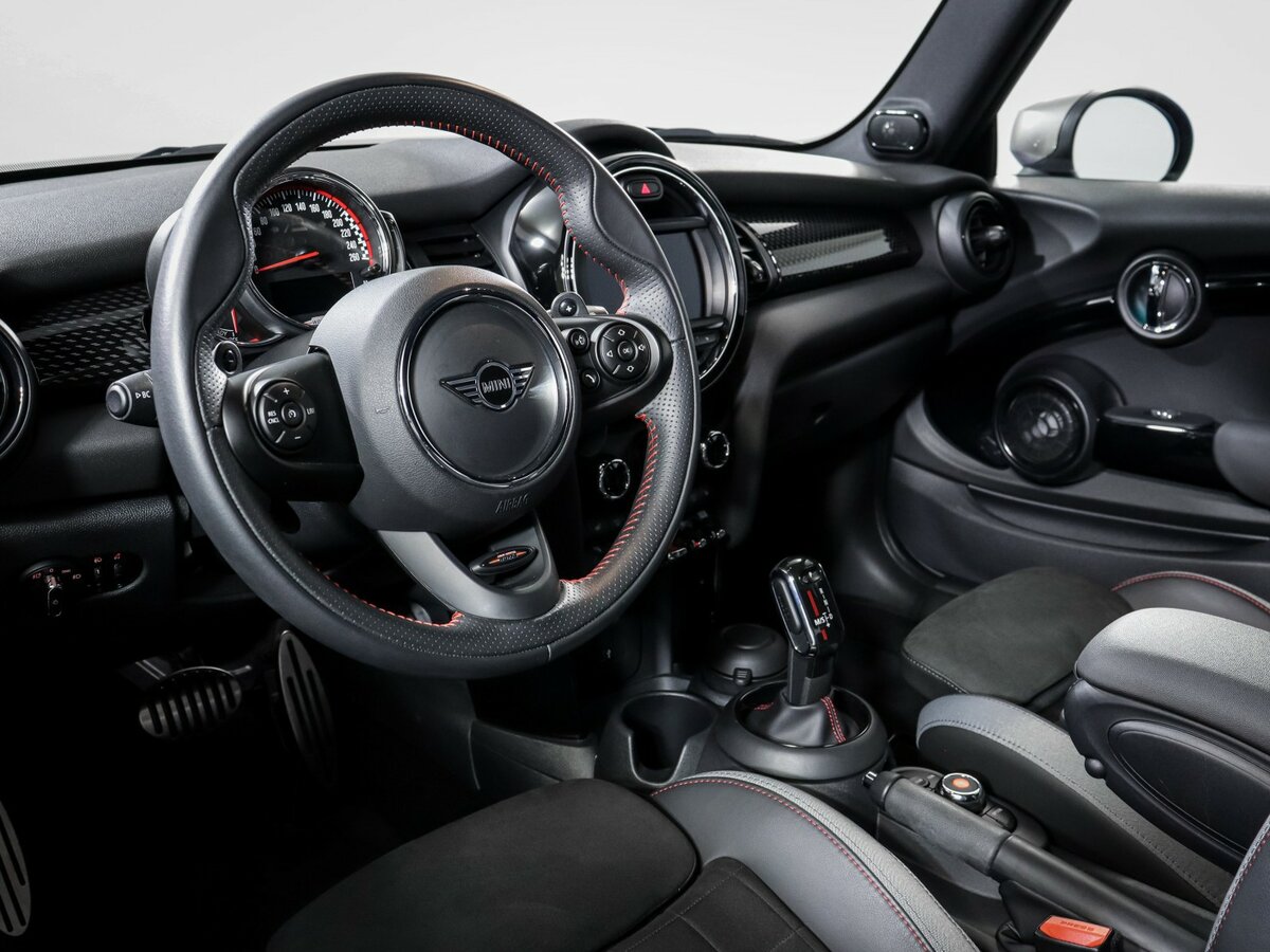 Купить Mini Hatch с пробегом. Фото: #10