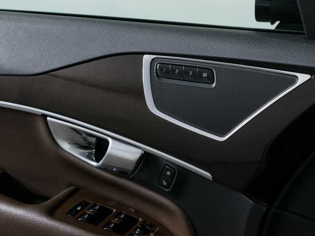 Купить Volvo XC90 с пробегом. Фото: #13