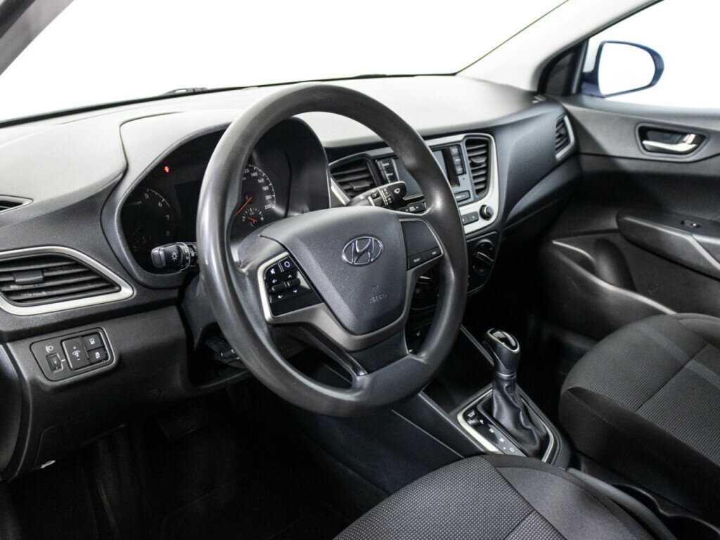 Купить Hyundai Solaris с пробегом. Фото: #10
