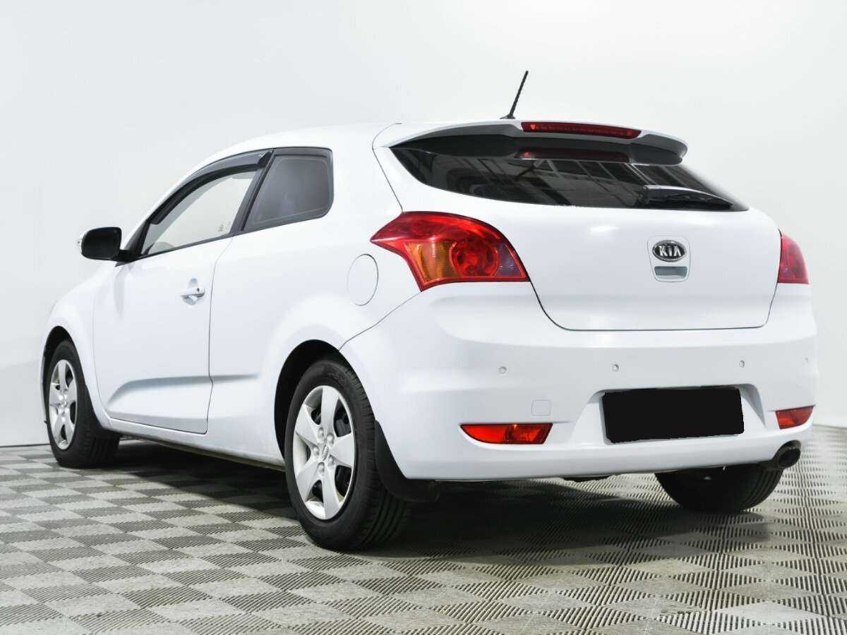 Купить Kia Ceed с пробегом. Фото: #4
