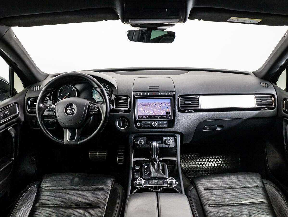 Купить Volkswagen Touareg с пробегом. Фото: #10