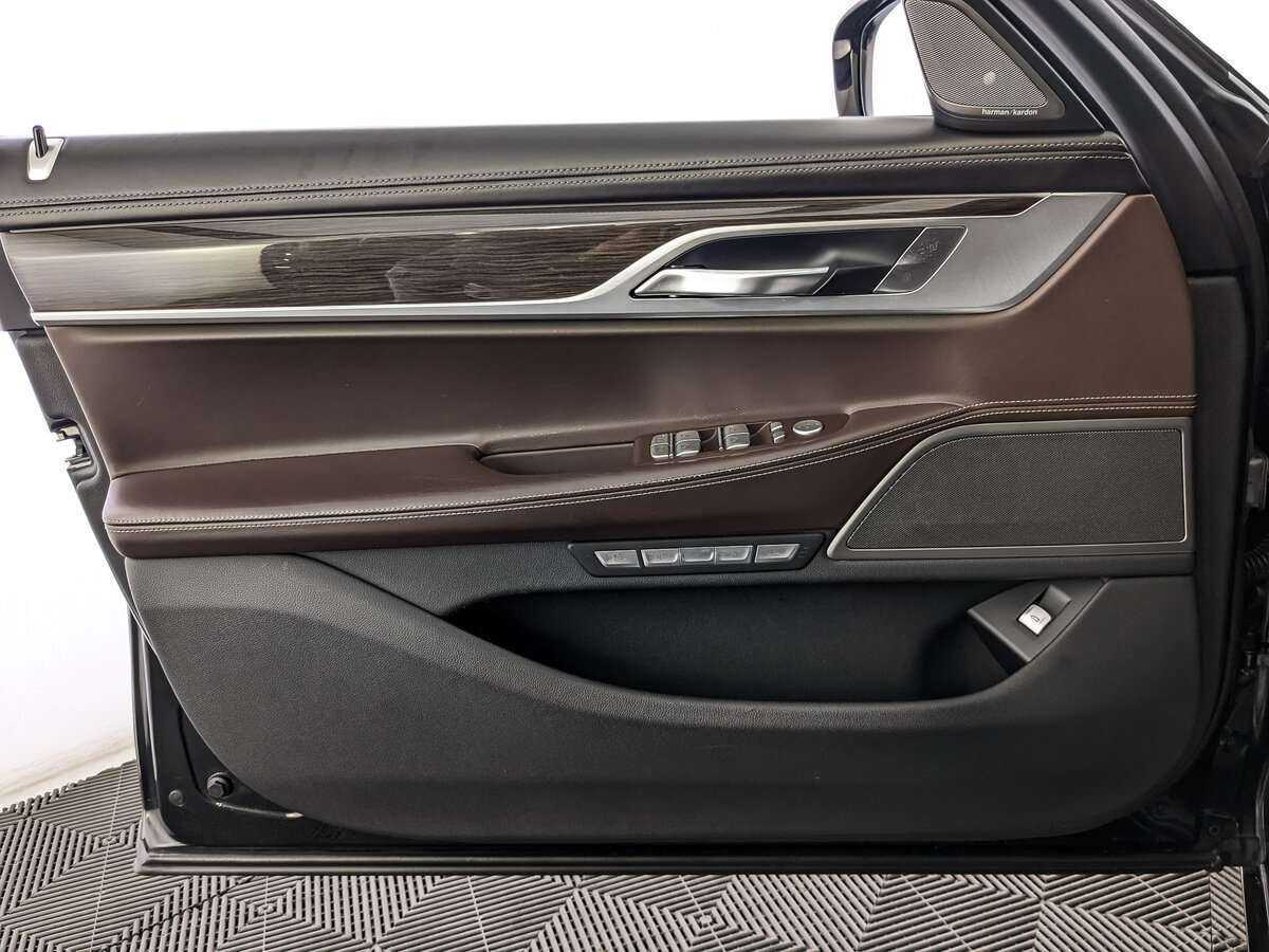 Купить BMW 7 серии с пробегом. Фото: #13