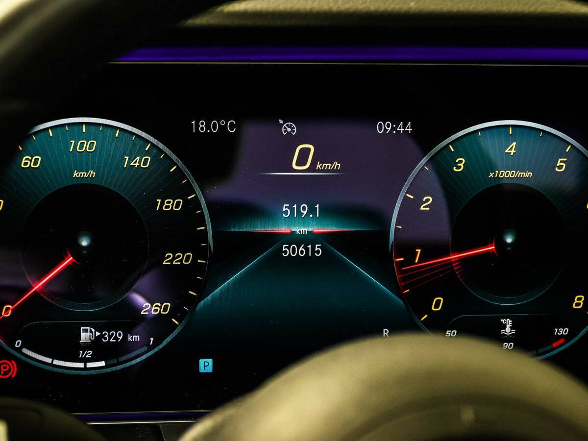 Купить Mercedes-Benz E-Класс с пробегом. Фото: #9